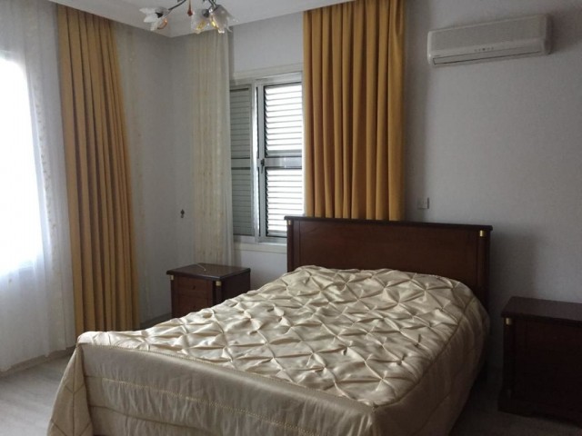 Flat To Rent in Girne Merkez, Kyrenia