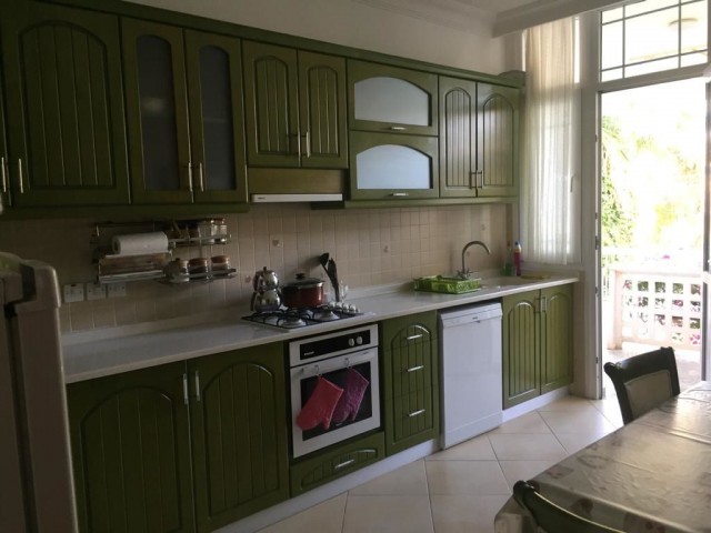 Flat To Rent in Girne Merkez, Kyrenia