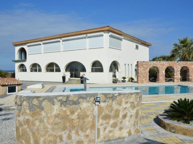 7-Zimmer-und 2-Zimmer-hilfshaus direkt am Meer in der süßwasserregion, um unsere Villa mit Pool zu sehen ** 