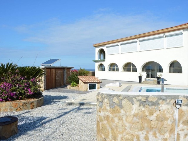 7-Zimmer-und 2-Zimmer-hilfshaus direkt am Meer in der süßwasserregion, um unsere Villa mit Pool zu sehen ** 