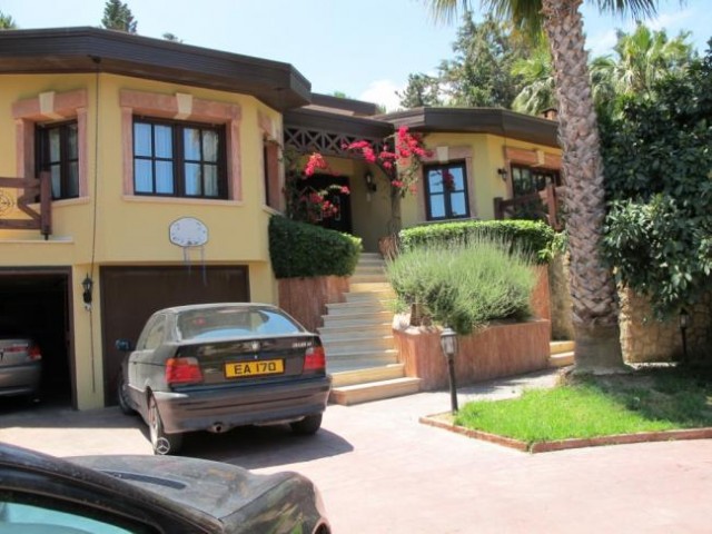 Luxury Villa For Sale İn Çatalköy