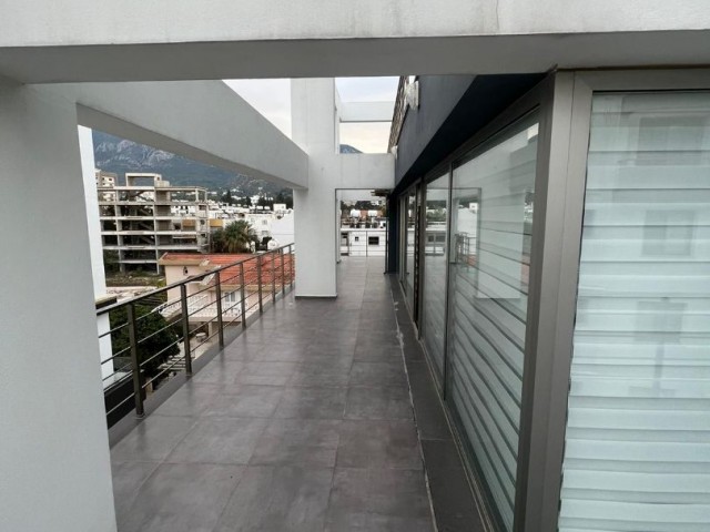 3+1 FULL 189M2 LUXURIOUS PENTHOUSE in Kyrenia Center