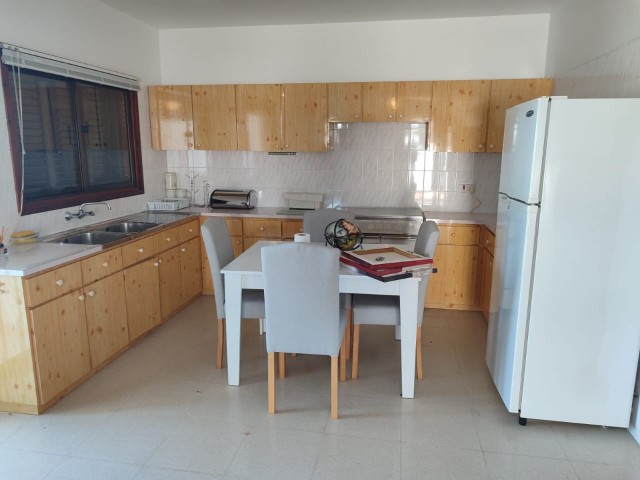 Kyrenia Ozanköy, Villa with Large Garden, Private Pool, 2 Separate Entrances