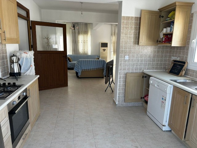 4+1 Penthouse for rent in Kyrenia Center, right behind Karakum Grand Pasha Hotel