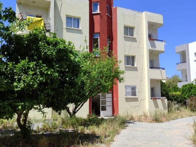 پشت هتل Girne Pia Bella، 3+1، آپارتمان فرصت سرمایه گذاری.
