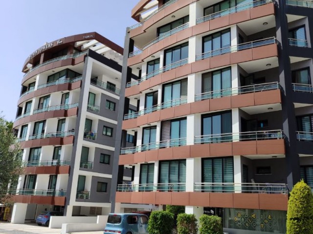Kyrenia Center, zwischen Friedenspark und Bektaş-Markt, neues Gebäude 2+1 zu vermieten