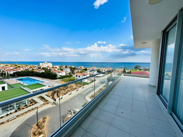 2 Bedroom Apartment with Gorgeous Sea View