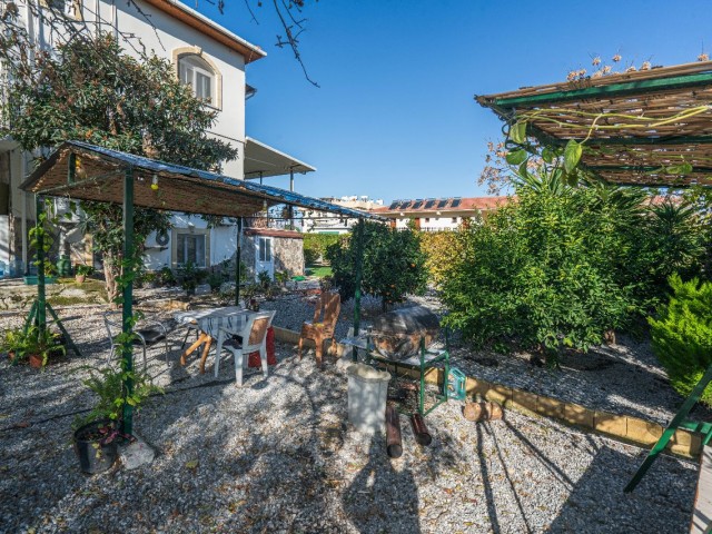 Zu verkaufen 7+2 Villa in Kyrenia Alsancak