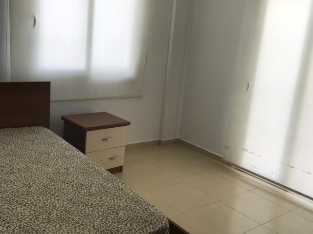 Lefkoşa Küçükkaymaklı'da Büyük Cami ve durakların yanında 2+1 kiralık daireler