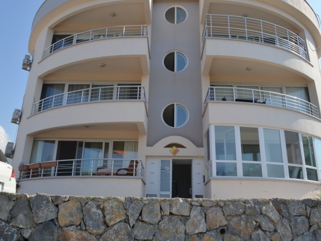 Flat To Rent in Alsancak, Kyrenia