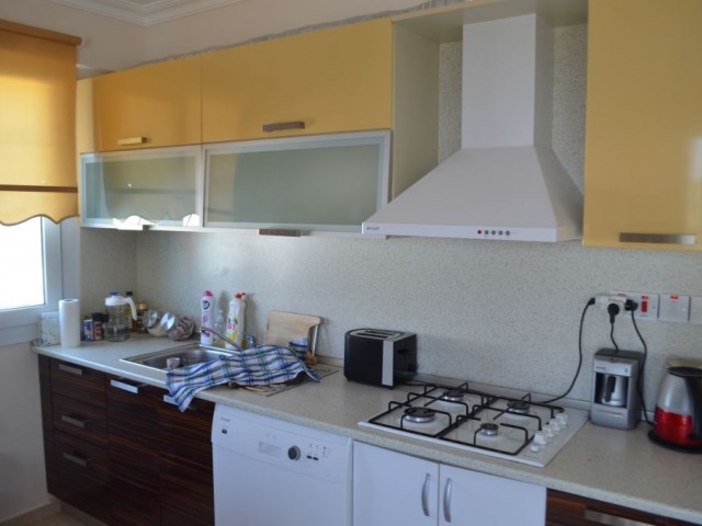 Flat To Rent in Alsancak, Kyrenia