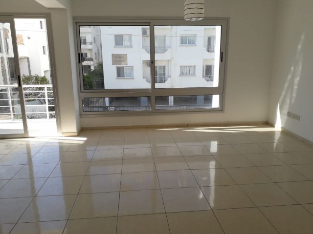 Flat To Rent in Girne Merkez, Kyrenia