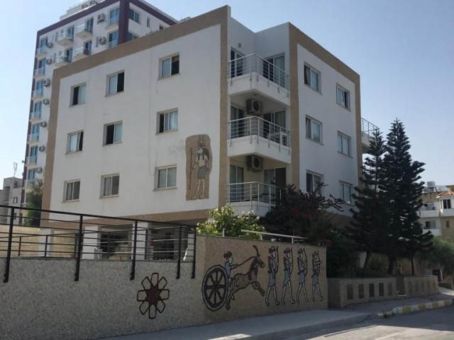 GİRNE MERKEZDE 3+1 SATILIK DAİRE