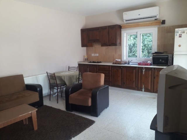 Flat To Rent in Karaoğlanoğlu, Kyrenia