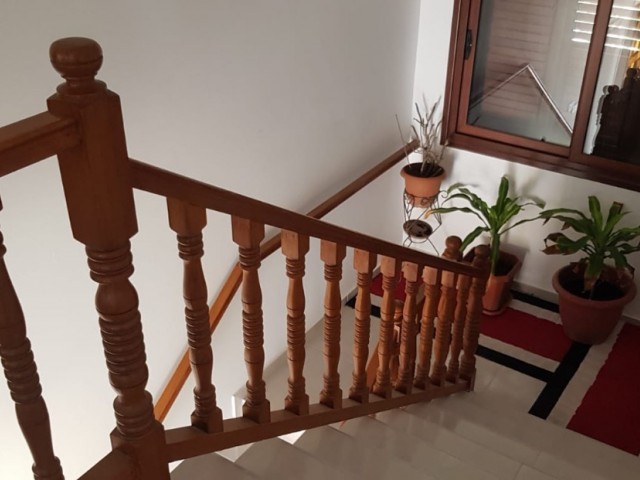 DETACHED HOUSE FOR RENT ON KARAOGLANOGLU STREET ** 