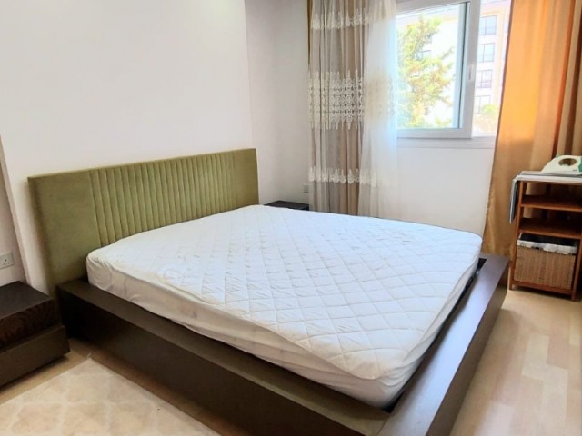 تخت برای فروش in Yukarı Girne, گیرنه