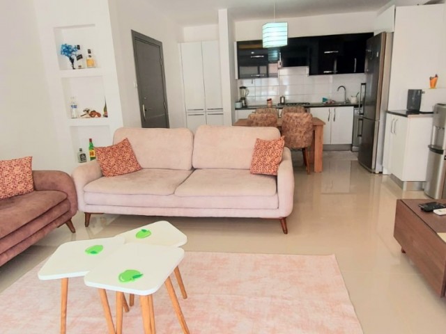 Flat For Sale in Yukarı Girne, Kyrenia