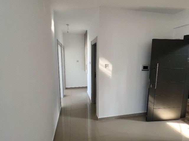 Flat To Rent in Aşağı Girne, Kyrenia