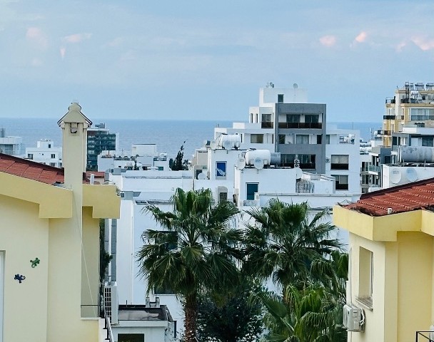 Kyrenia Center Luxuriöser Meerblick, voll möbliert 1+1