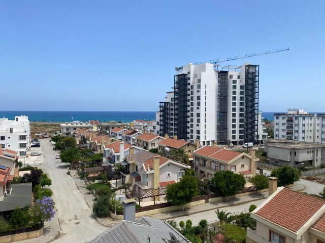 LONG BEACH SATILIK KESİNTİSİZ DENİZ MANZARALI PENTHOUSE 2+1 DAİRE