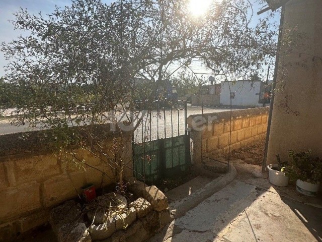 DETACHED HOUSE FOR SALE IN İSKELE DERİNCE VILLAGE WITHIN A 1400M2 LAND FOR THE PRICE OF A FLAT