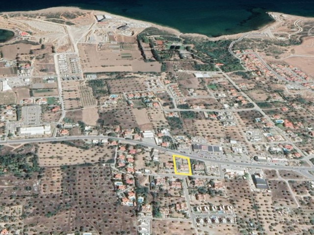 2000 M2 GRUNDSTÜCK ZUM VERKAUF IN GIRNE ÇATALKÖY, NEU AN DER HAUPTSTRAßE MIT GEWERBLICHER GENEHMIGUNG