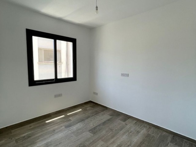 2+1 آپارتمان مدرن جدید با کوچان ترکیه در منطقه GAZİMAĞUSA GÜLSEREN