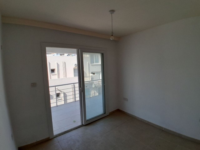 GİRNE MERKEZDE 2+1 SIFIR DAİRE