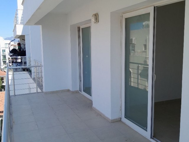 GİRNE MERKEZDE 2+1 SIFIR DAİRE