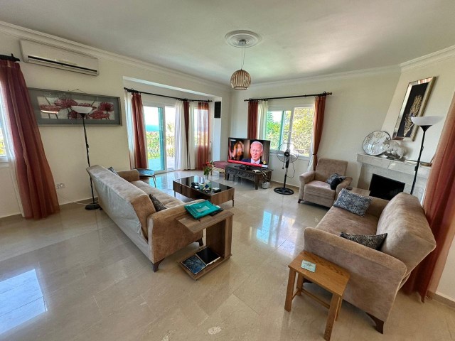 4+1 FULLY FURNISHED VILLA FOR DAILY RENTAL