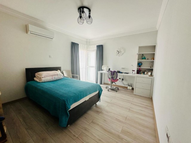 4+1 Villa for Sale in Çatalköy