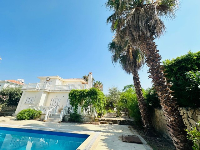 Villa For Sale in Alsancak, Kyrenia