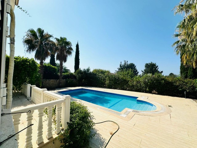 Villa For Sale in Alsancak, Kyrenia