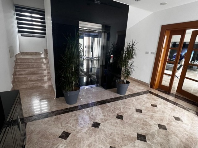 Alsancak-Girne Ultra-Luxus-Villa zu verkaufen