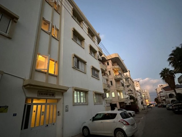 GAZİMAĞUSA KARAKOL MAHALLESİNDE KİRALIK 3+1 DAİRE