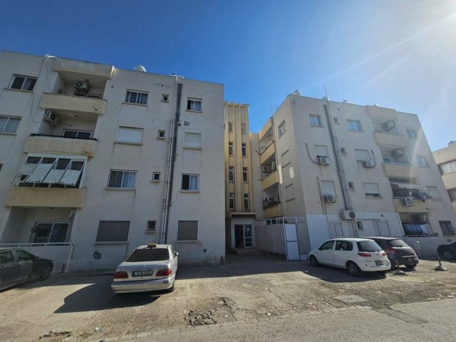 For sale: 2+1 apartment in Gülseren Neighborhood.