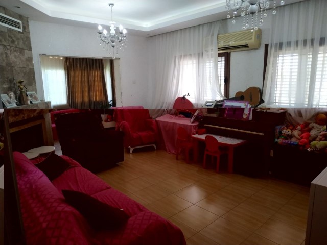 Yeni Boğaziçi 3 +1 Einfamilienhaus