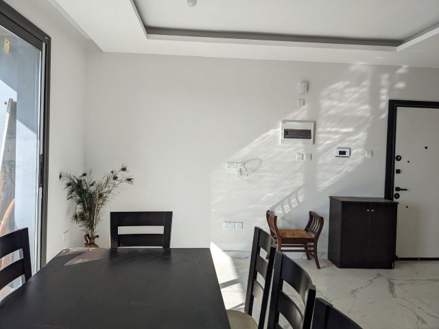 Verkauf einer neuen Wohnung mit Möbeln 2+1 in Famagusta