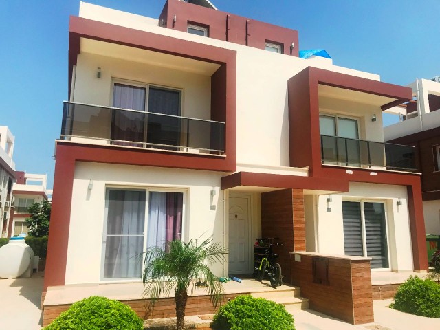 Royal Sun kompleksinde Townhouse 2+1 satışı