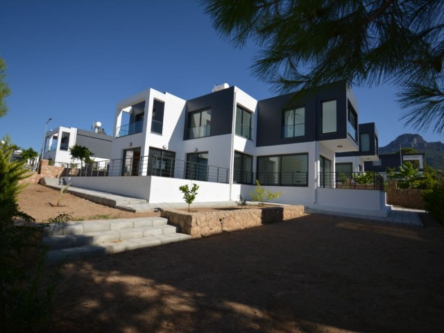 Neu fertiggestellte Maisonette-Villa mit Berg- und Meerblick in Çatalköy (EINE AUTORISIERTE!) (TÜRK 