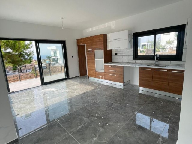 Newly finished duplex villa with mountain and sea view in Çatalköy (ONE AUTHORIZED! ) (TÜRK KOÇAN )