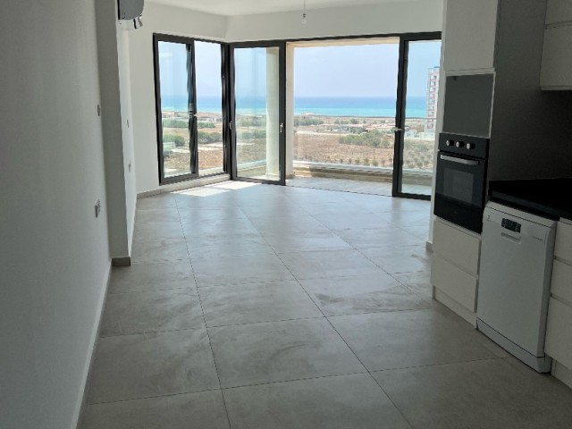 1+1 penthouse appartment for sale Guzelyurt, Gaziveren.