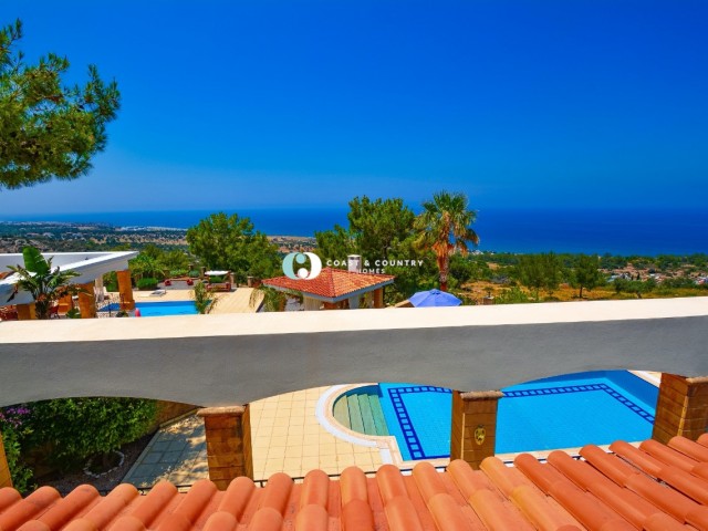 Sole agency * Exquisite 3 Bedroom Villa with Private Swimming Pool in Esentepe