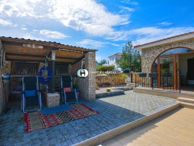 Satılık Villa-Karaağaç, Girne