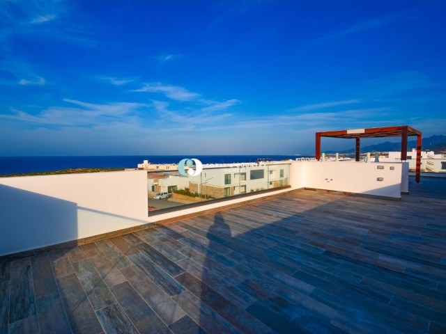 Sole Agency* Studio Penthouse resale on sold out Deja Blue *Rooftop Terrace*  Beachfront Resort