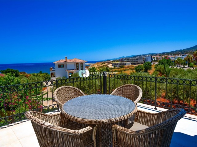 Sole agency* Stunning 2-bed Penthouse* Sea and Mountain Views