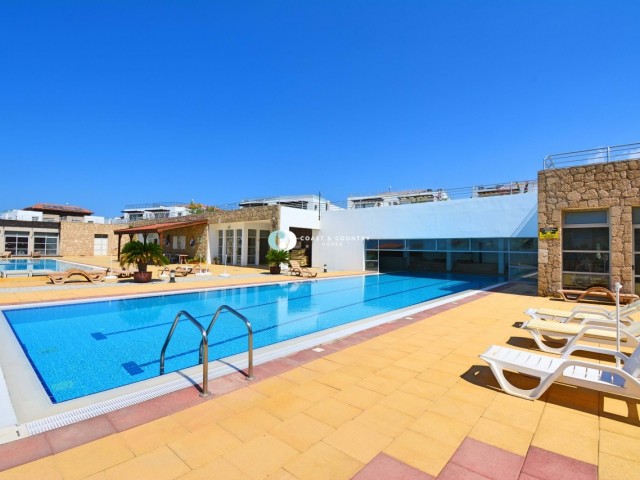 Sole Agency * Lovely 3 Bed Penthouse Resale*  Rooftop Terrace