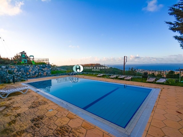 Karmi-Bungalow mit 3 Schlafzimmern und privatem Pool * Meer- und Bergblick