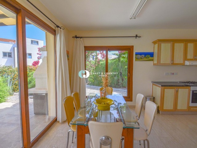 Lovely 3 Bedroom Villa in Fabulous Location* Full Title Deed in Vendor's Name