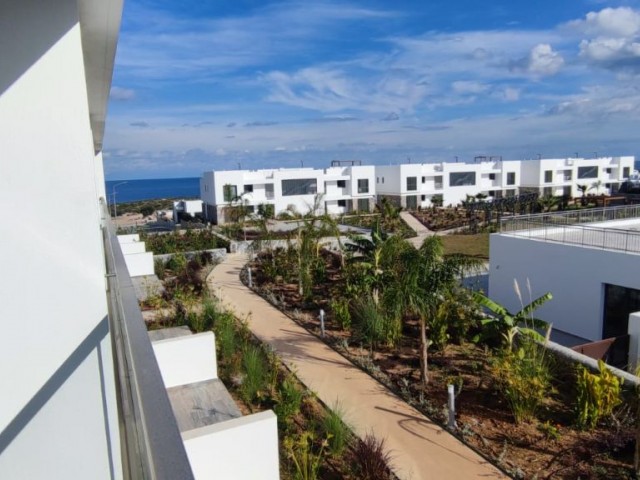 **FULLY FURNISHED STUDIO PENTHOUSE FOR SALE IN ESENTEPE**